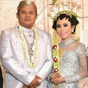 Tania Novitasari profile icon