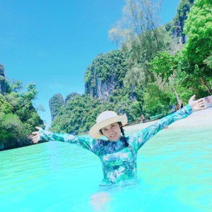 Orange-juice Wealthy profile icon