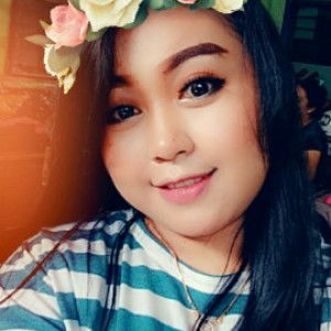 yuni sundari profile icon