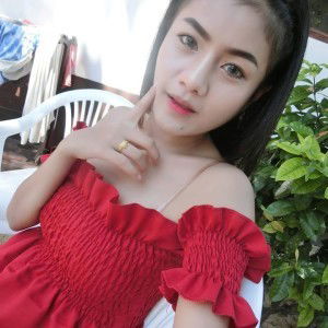 Apinya Kradmee profile icon