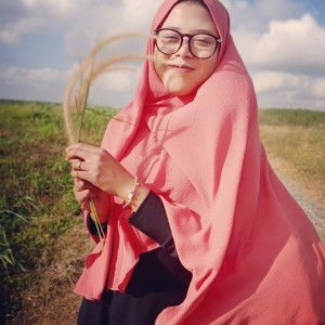 Putri Julian profile icon