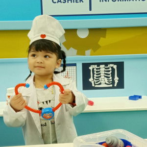 mommy ellen Camelia profile icon