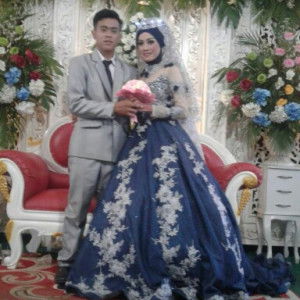 fitri eni profile icon