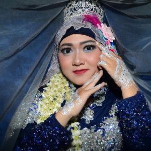 Elsa Manora profile icon