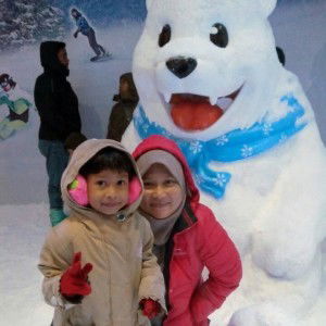 Maria Zahari profile icon