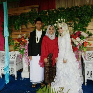 Dina Sri Rahayu profile icon