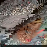 Revie Nur profile icon