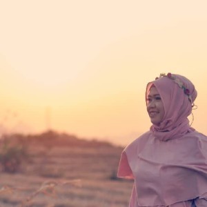 Euis Neni Nurul Aeni profile icon