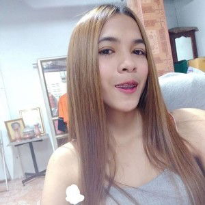 Phinida Charoenkhum profile icon