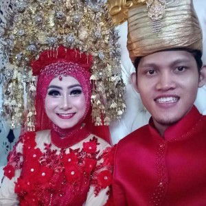 Lisa Dhanita profile icon