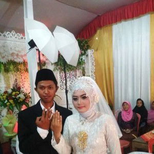 Tri Lestari profile icon