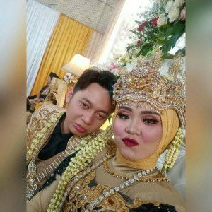 Dhea Yunita profile icon