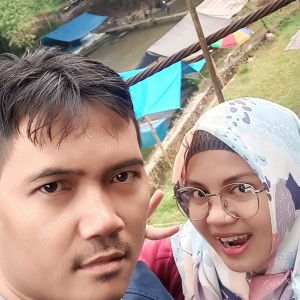 Fuzi Sari profile icon