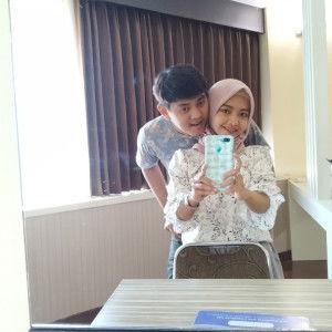 Nina Eka Fitriani profile icon