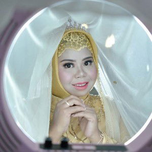 Anna Fithri profile icon