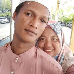 Rosmariani Salleh profile icon