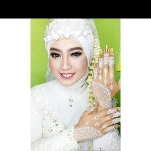 Rosi Rahmawatie profile icon