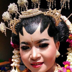 Dhewiie Suu profile icon