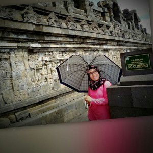 Dwi Retnosari profile icon