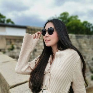 Khun Ploy profile icon