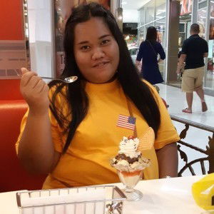 พิ๊อ้อม นิ๊หวาา profile icon