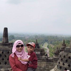 Enny Syafiqi Yanti profile icon