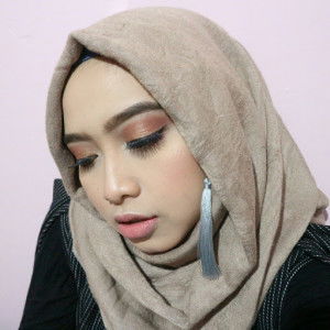 Almira Rezky profile icon
