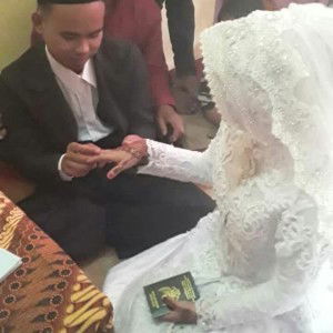 Yuni Yanah profile icon