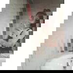 นวรัต น' profile icon