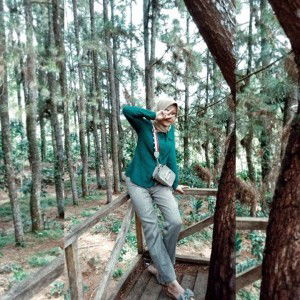 Ecca Putri Pratama profile icon