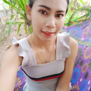 อรวรรณ  แท่นแก้ว profile icon