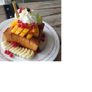 Ratchanok profile icon