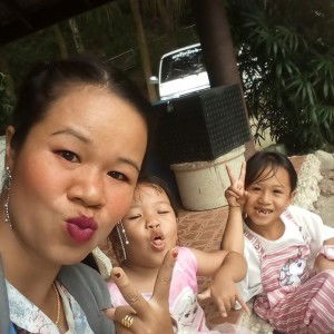 นุ่ข้าวหอม กะ นุ่น้ำหอม profile icon