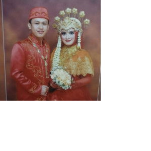 Ayu Sri Wahyuni profile icon