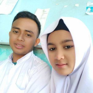 Naili Nur Halizah profile icon