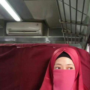 Dewi Wulan Purnamasari profile icon