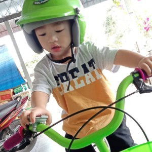 Azreen Zulkefle profile icon