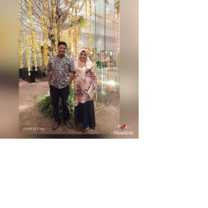 Putri indah profile icon