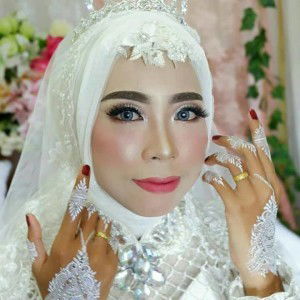 Putri Ajeng Gustinii profile icon