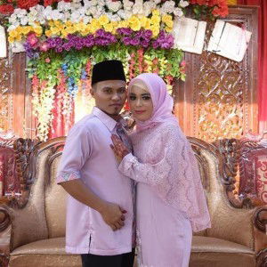 Yenti Roesli profile icon