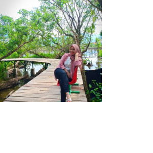 Ratih Gusti Warni profile icon