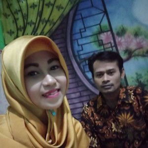 Estik Agitasari profile icon