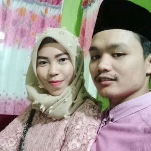 Esti Ayu Melina profile icon