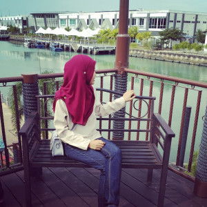 isya Tasya profile icon