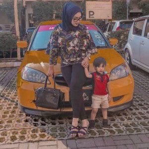 Putry Lyana Jamali profile icon