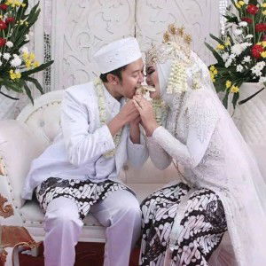 Dian Purwanti profile icon