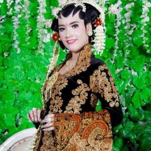 Ficka CahyaNi profile icon