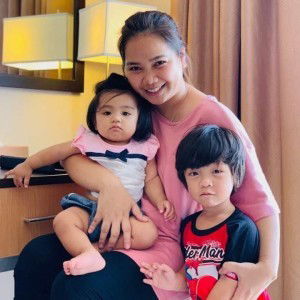 Karine Rosales - Roque profile icon