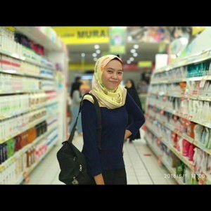 Rinii Anggraeni profile icon