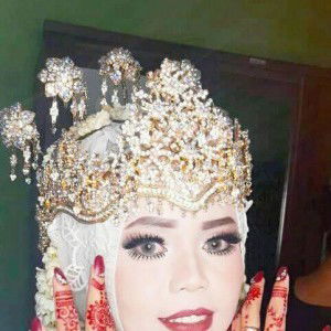 Yenii Kurniawati profile icon